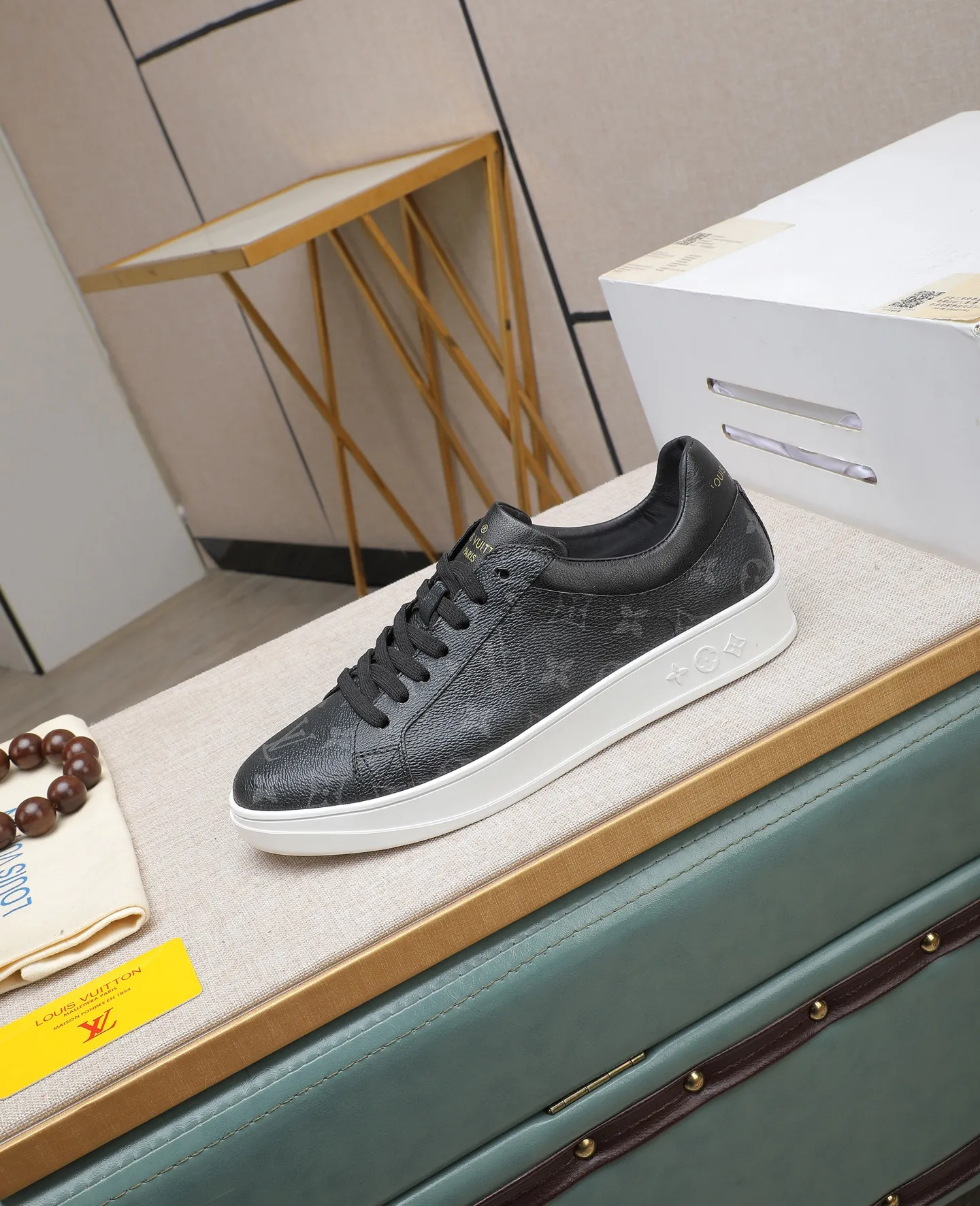 Men's shoes 💰420 📛📛(Niuli) high-end [LOUIS VUITTON】Louis Vuitton official website synchronizes new products👟Milan fashion catwalk style🇰🇾🇰🇾LV house logo, celebrity style, a must-have for fashionistas⚠️First-layer calfskin➕Cowhide lining➕Official website original original outsole👞Number 38-44